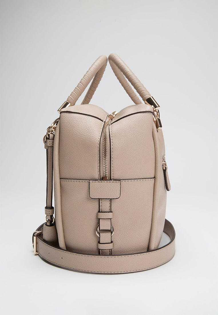 Danya Satchel